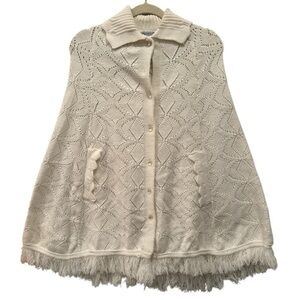 Vintage Wintuck Collared Cream Knit Sweater Cape with Fringe Pockets OS **READ